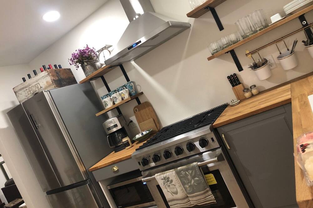 Photo of Kitchen in Jim Falls