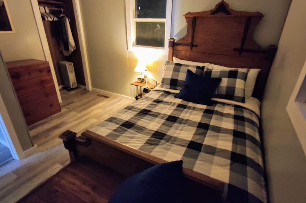 Photo of Bedroom in South Haven