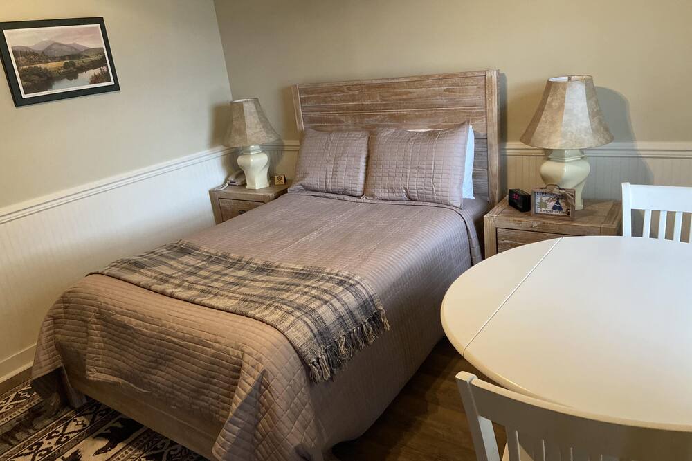 Photo of Bedroom in Lake Placid