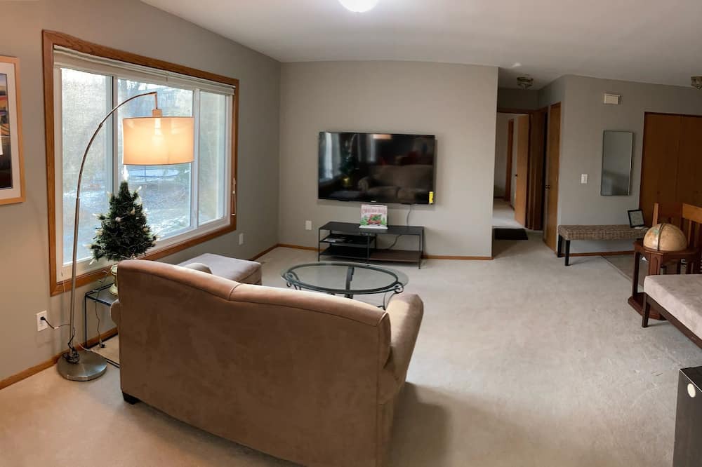 Photo of Livingroom in Minnetonka