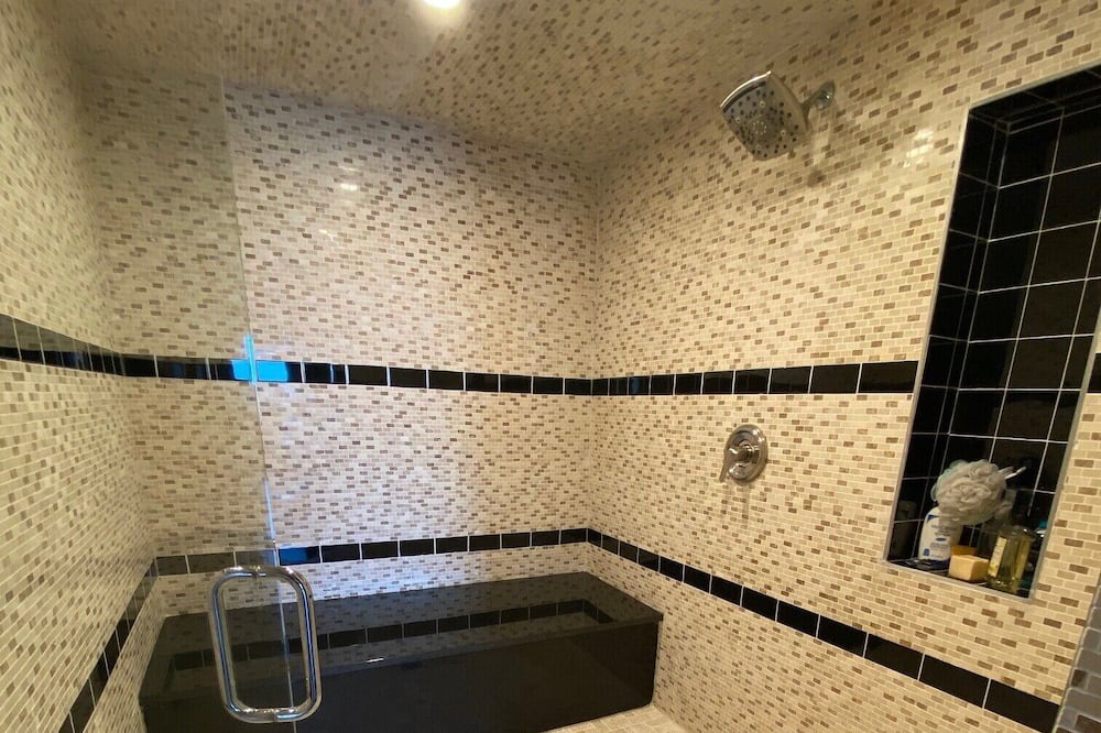 Photo of Bathroom in Whittier