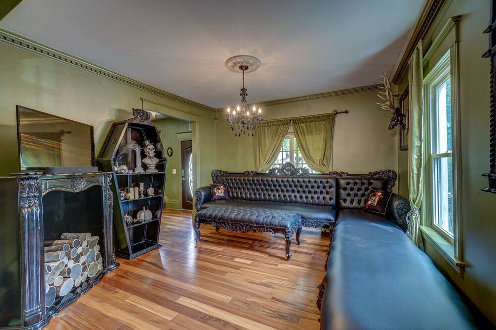 Photo of Bedroom in Hudson