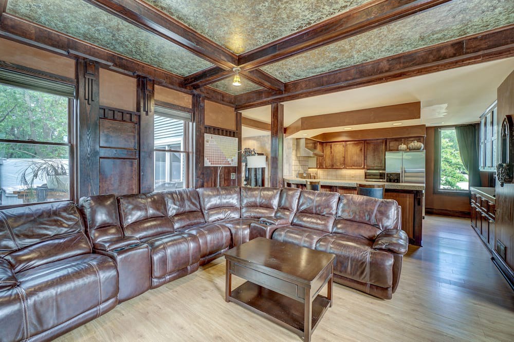 Photo of Livingroom in Hudson
