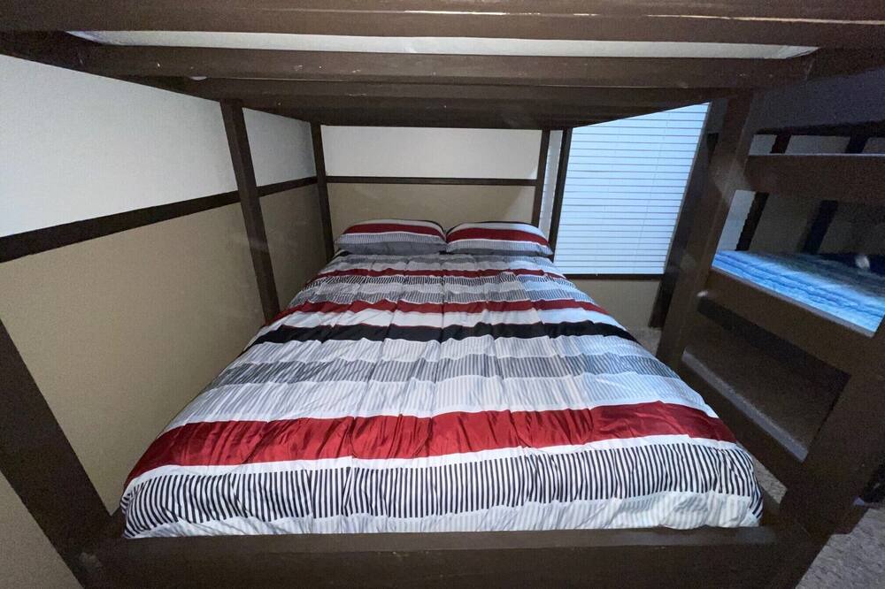 Photo of Bedroom in Ragland