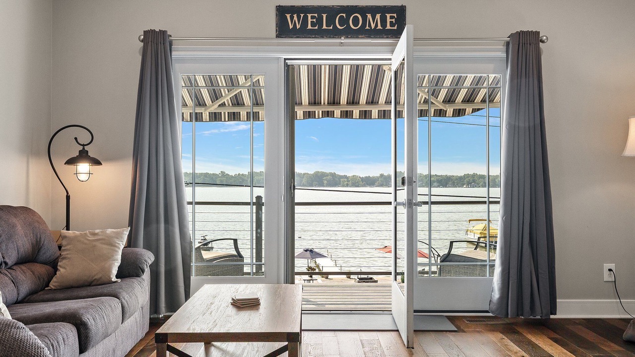 Photo of Livingroom in Bass Lake