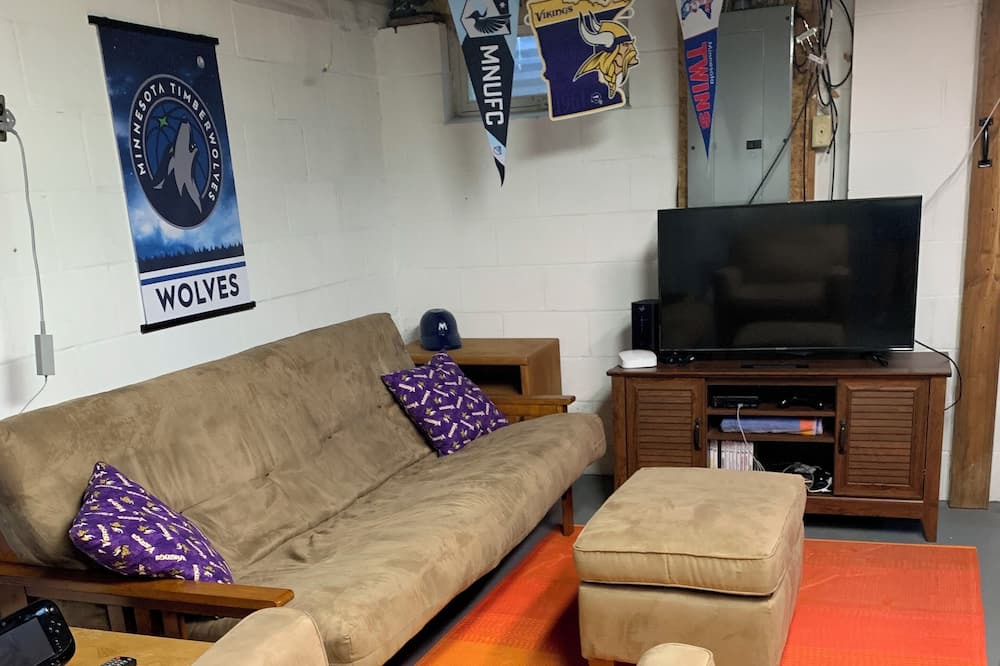 Photo of Livingroom in Chisago City