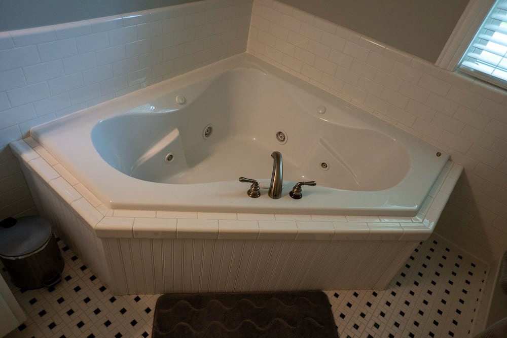 Photo of Bathroom in Shelbyville