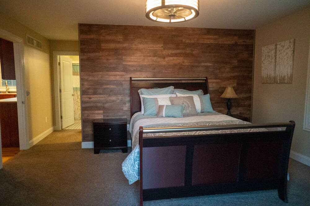 Photo of Bedroom in Shelbyville