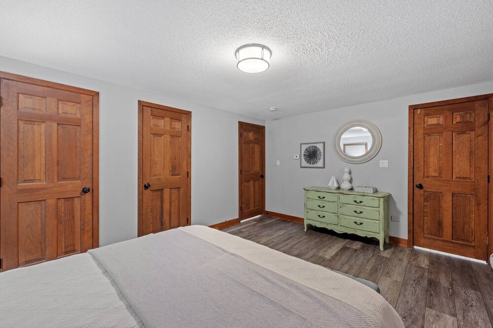 Photo of Bedroom in Sunapee