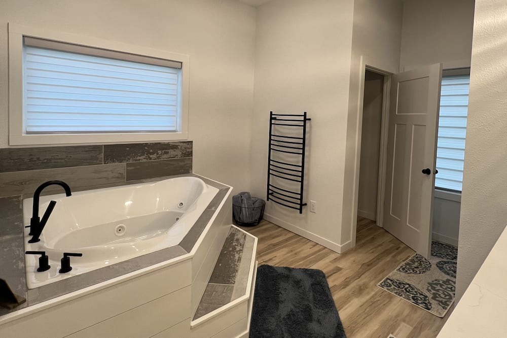 Photo of Bathroom in Sturgeon Lake