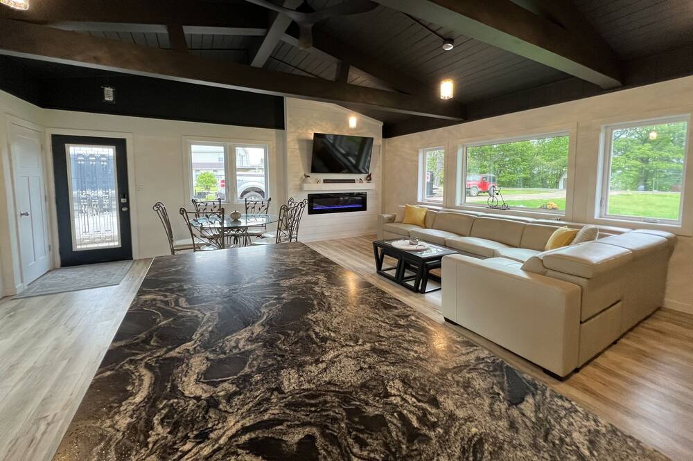 Photo of Livingroom in Sturgeon Lake