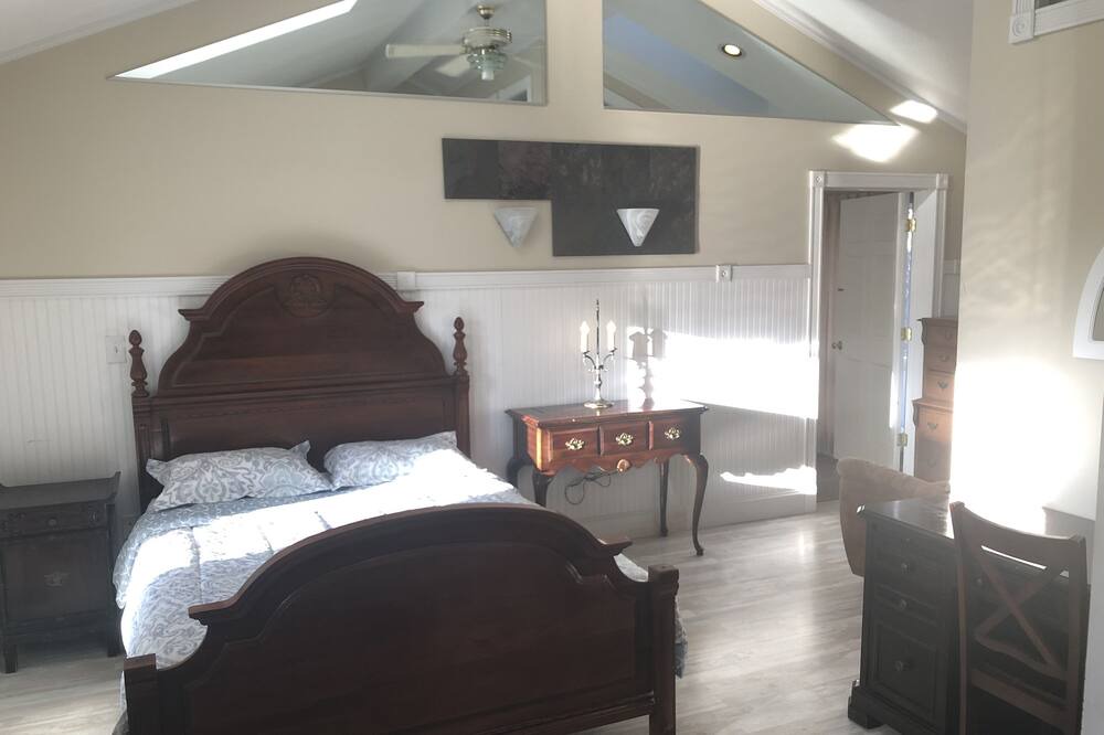 Photo of Bedroom in Fort Edward