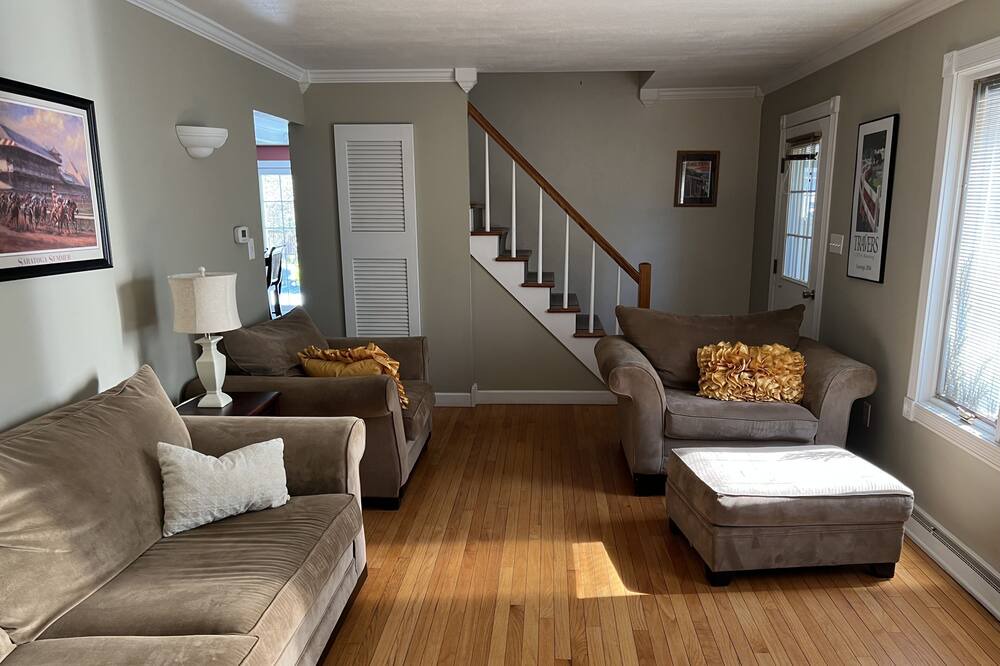 Photo of Livingroom in Fort Edward