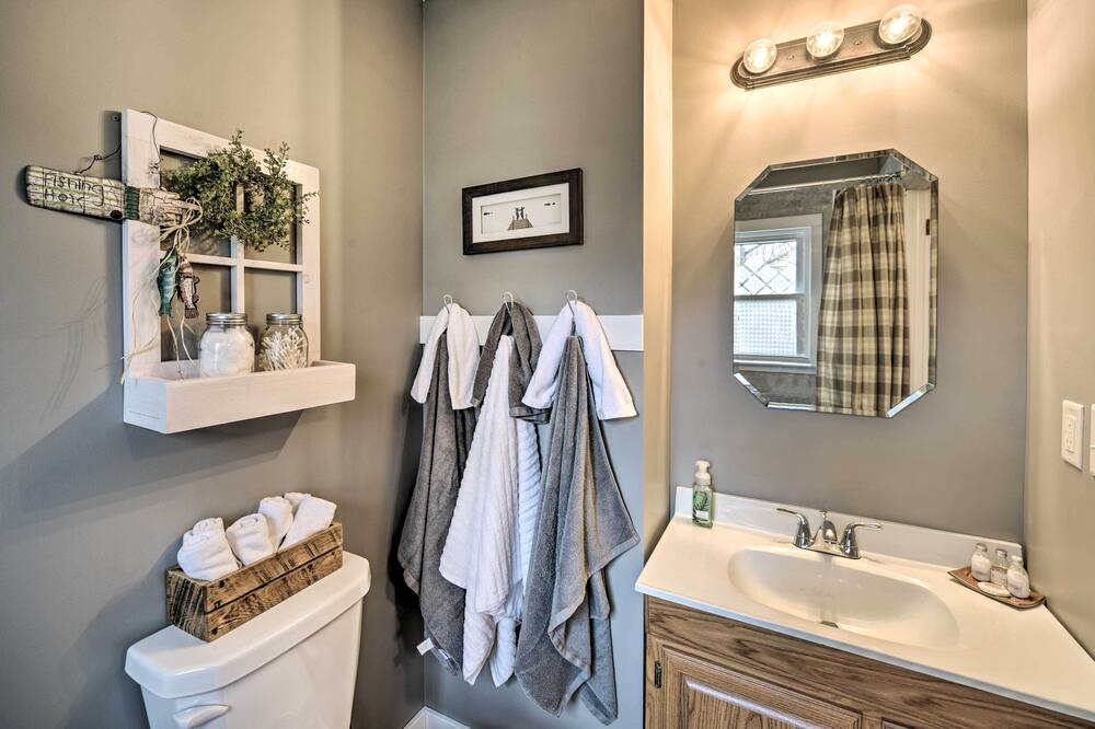 Photo of Bathroom in Osceola