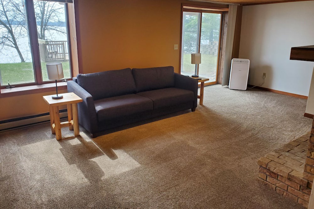 Photo of Livingroom in Chickamaw Beach