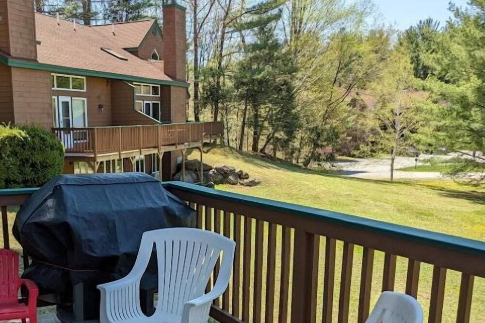 Photo of Patio Balcony in North Woodstock