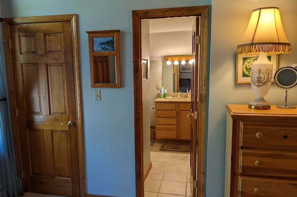 Photo of Bedroom in North Woodstock