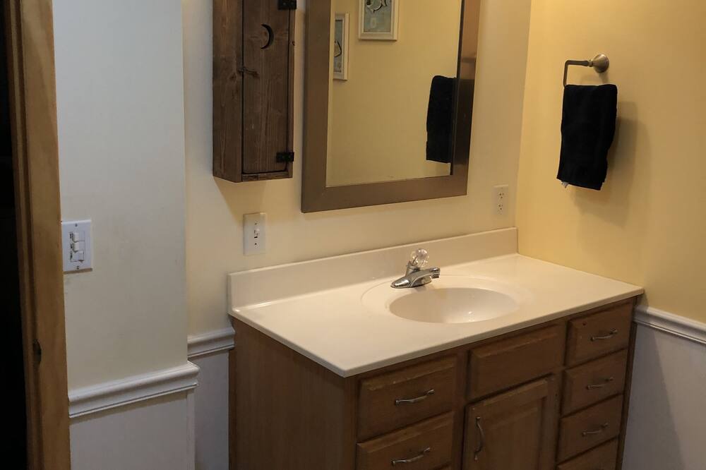 Photo of Bathroom in Osceola
