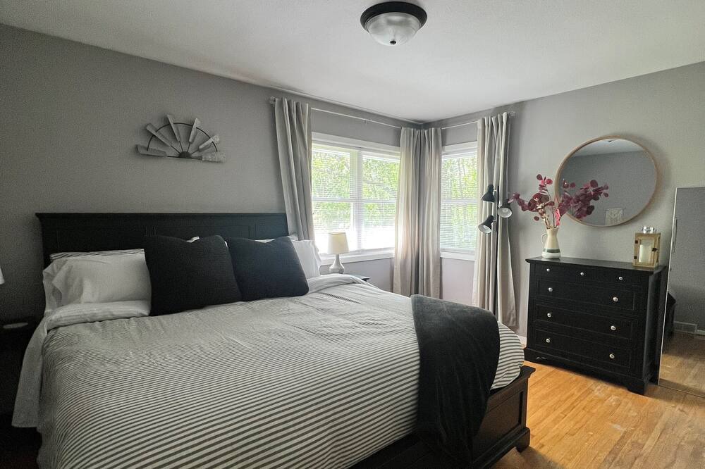 Photo of Bedroom in Minnetonka