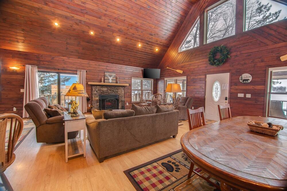 Photo of Livingroom in Turtle Lake