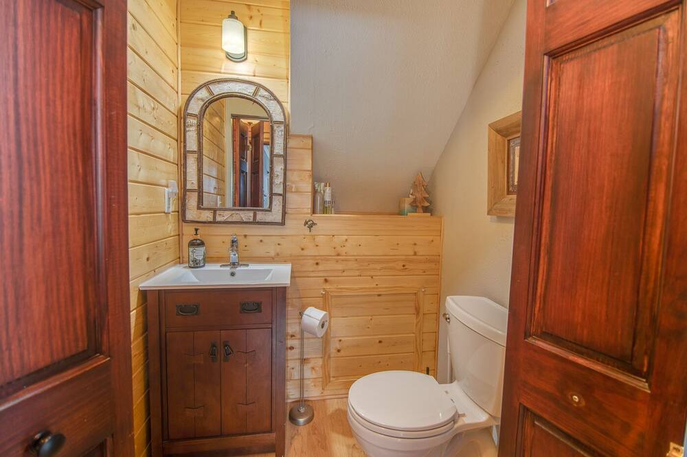 Photo of Bathroom in Turtle Lake
