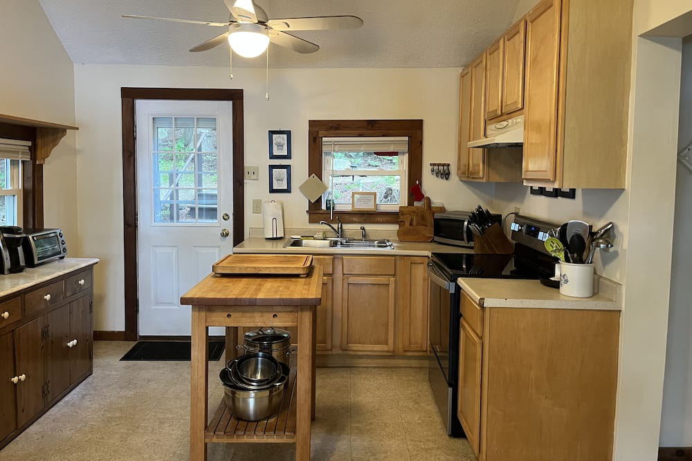 Photo of Kitchen in Shutesbury