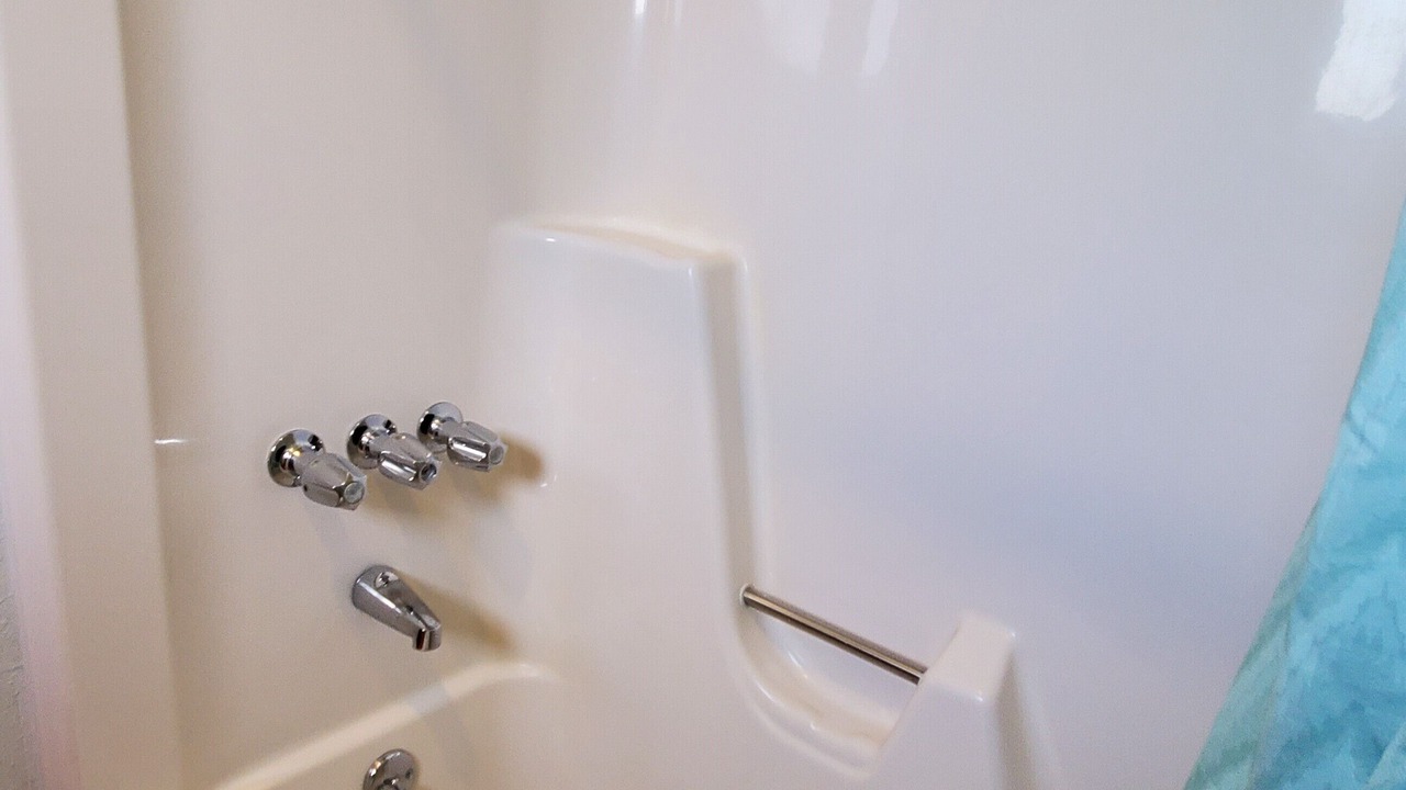 Photo of Bathroom in Raton