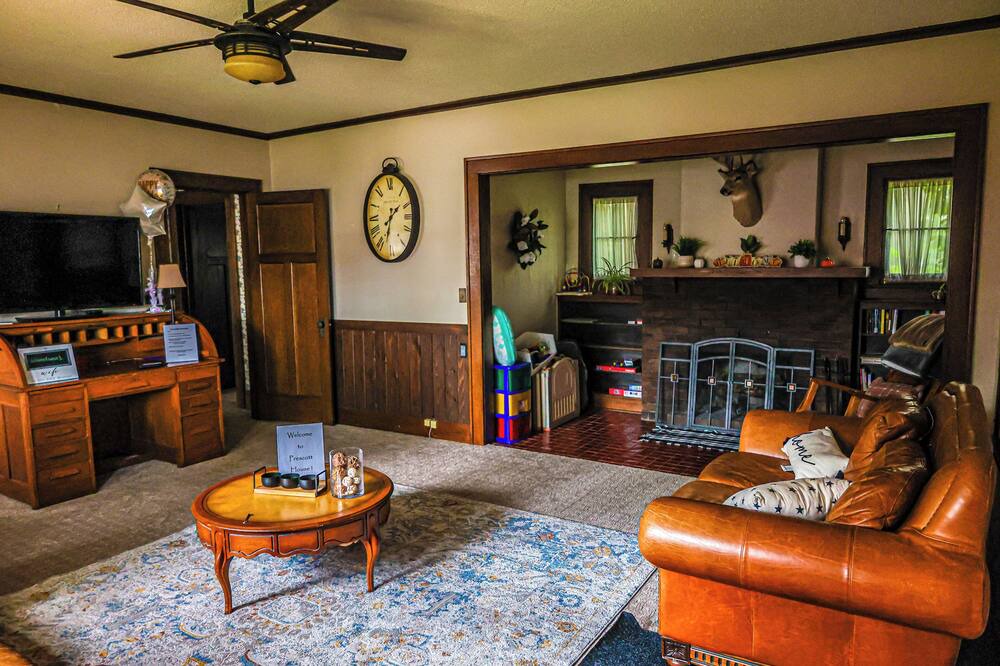 Photo of Livingroom in Prescott