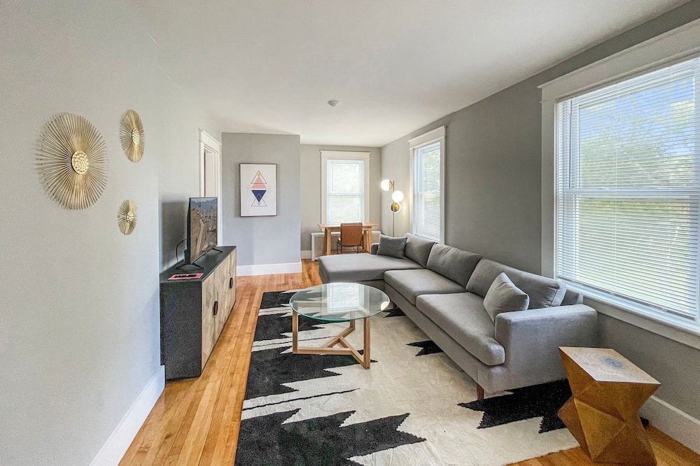 Photo of Livingroom in Hampton