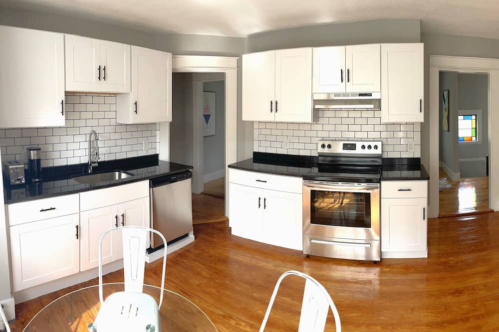 Photo of Kitchen in Hampton