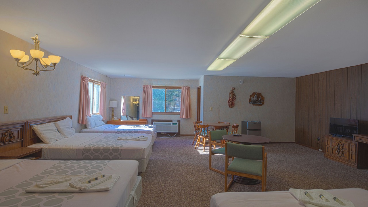 Photo of Bedroom in Tomahawk