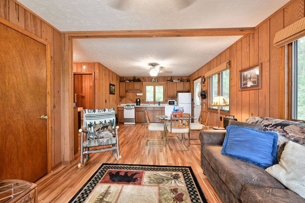 Photo of Livingroom in Hayward