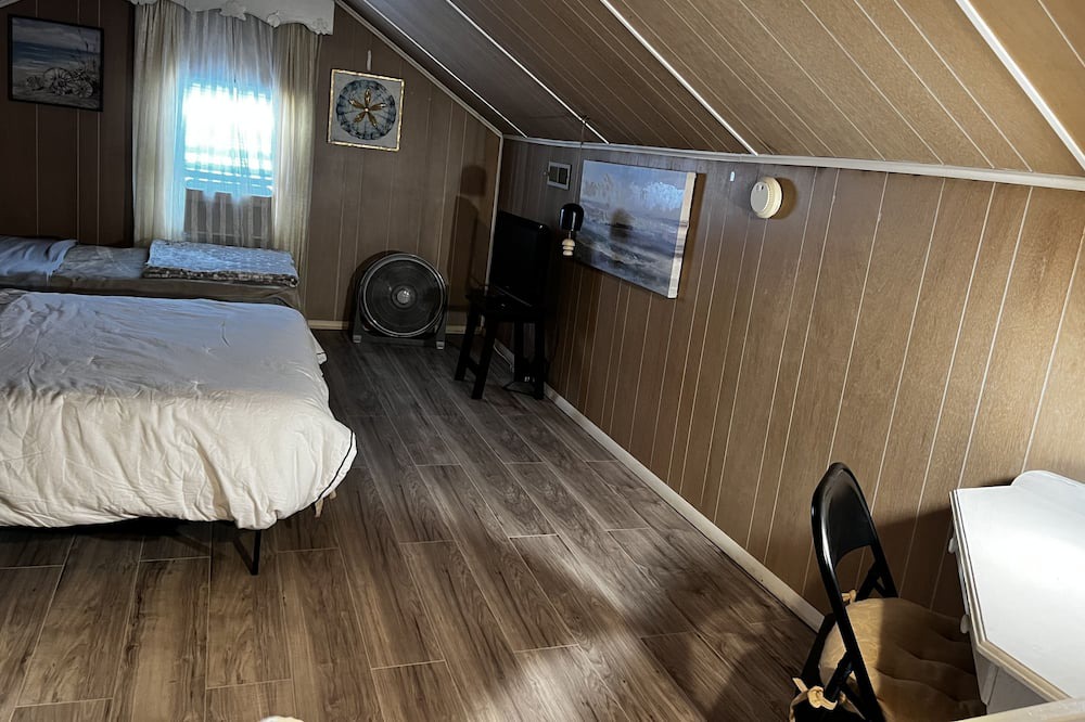 Photo of Bedroom in Huntington