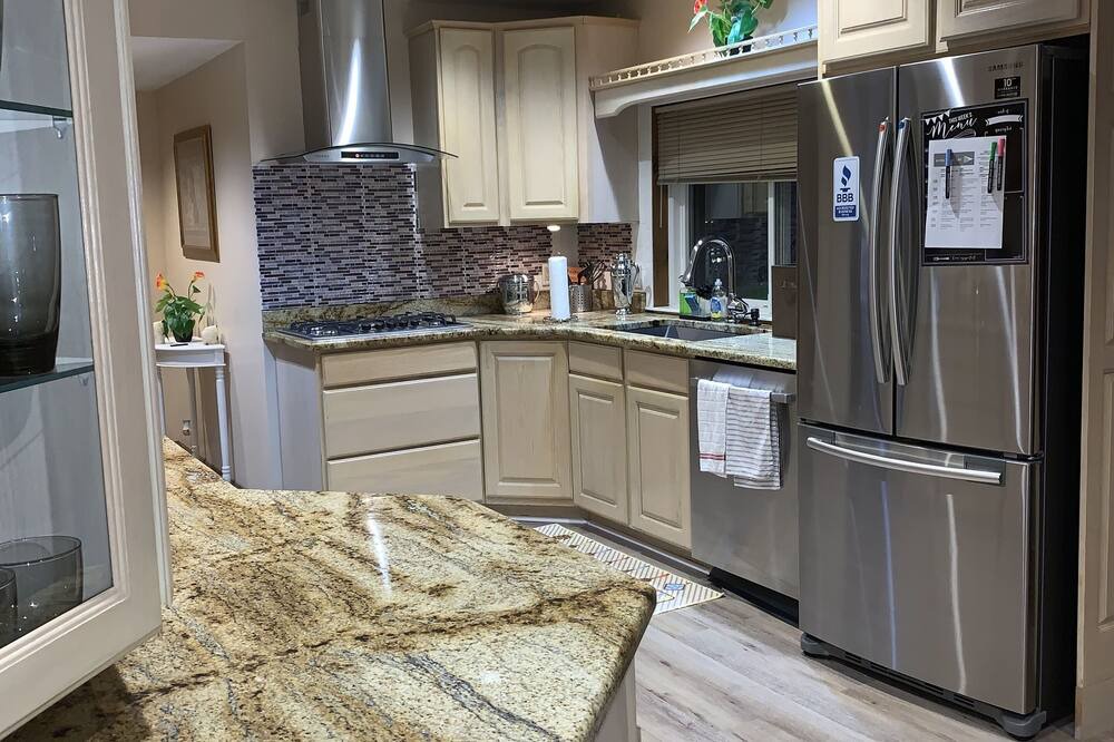 Photo of Kitchen in West Bloomfield