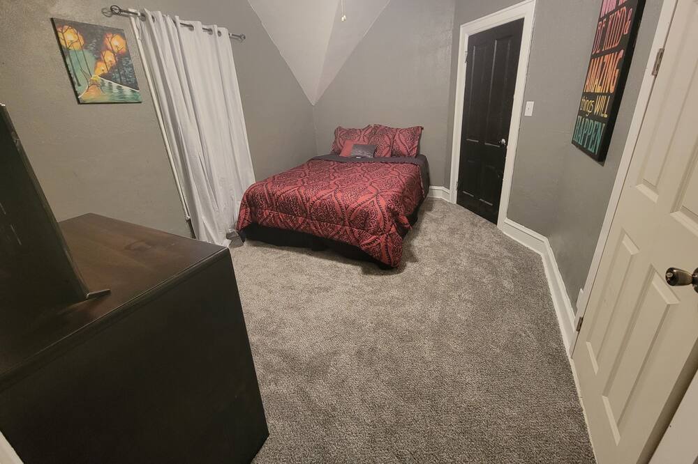 Photo of Bedroom in East End