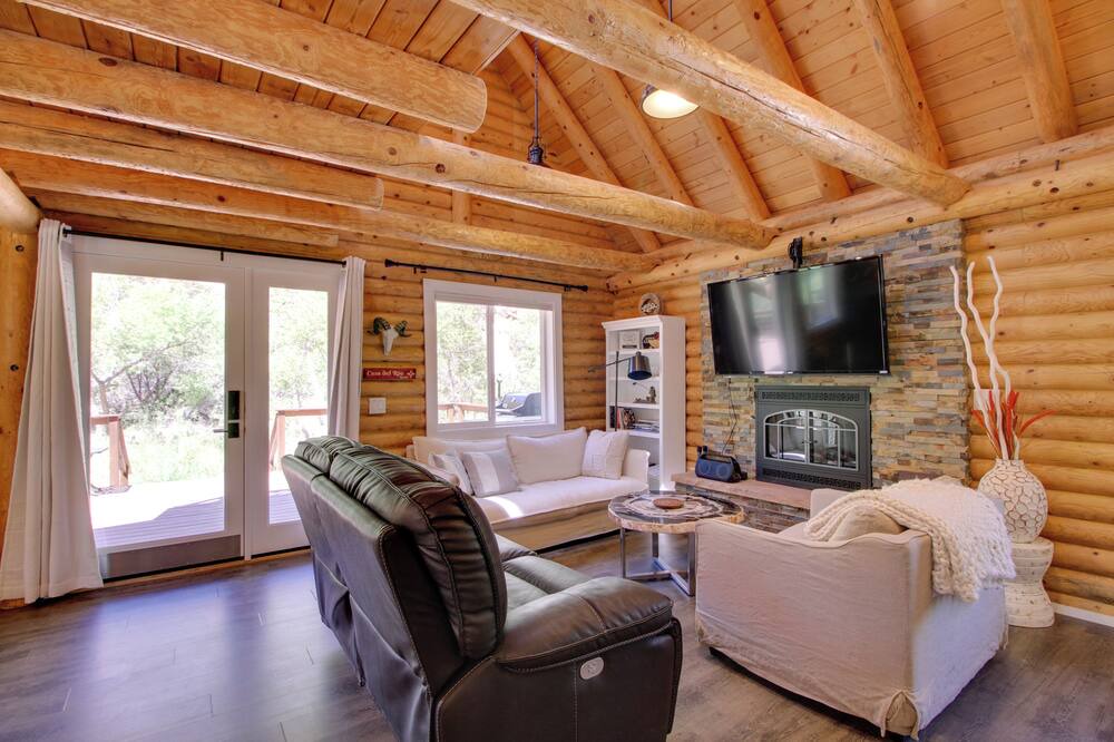 Photo of Bedroom in Jemez Springs