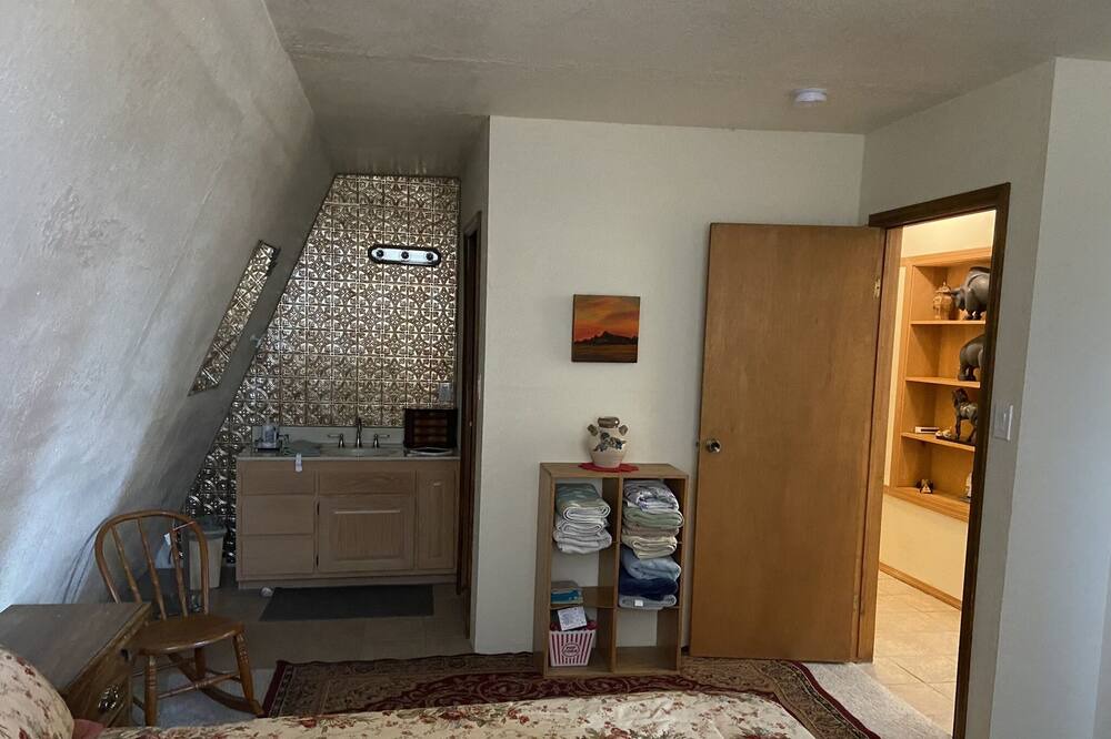 Photo of Bedroom in Edgewood