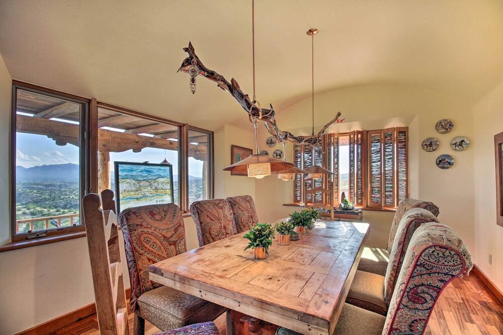 Photo of Livingroom in Canoncito