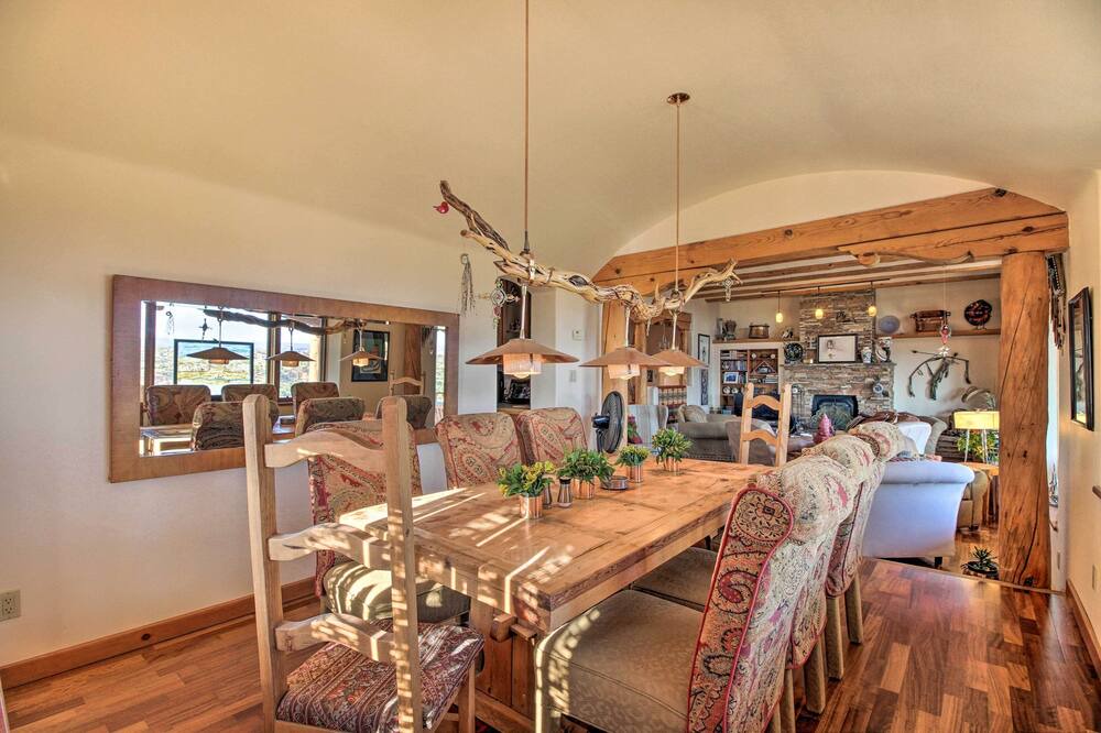 Photo of Livingroom in Canoncito