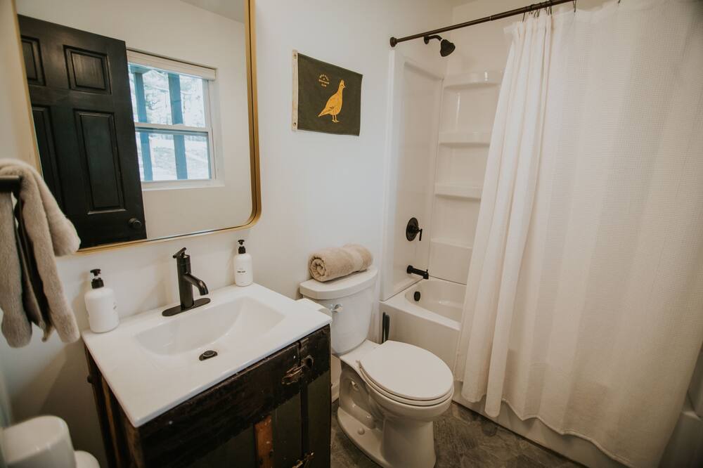 Photo of Bathroom in De Soto