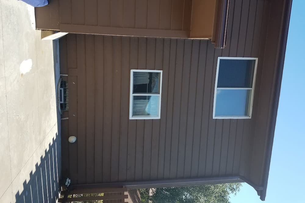 Photo of Outdoor in Maplewood