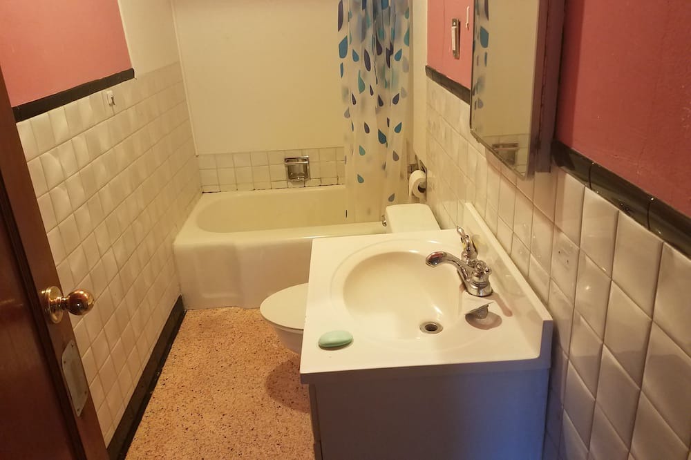 Photo of Bathroom in Maplewood
