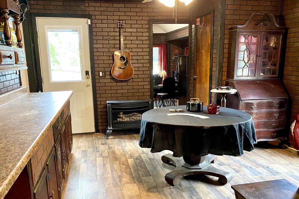Photo of Bedroom in Chapmanville