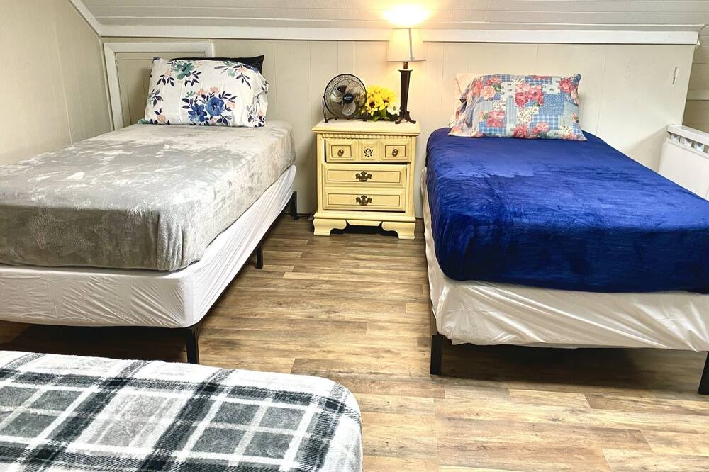 Photo of Bedroom in Chapmanville