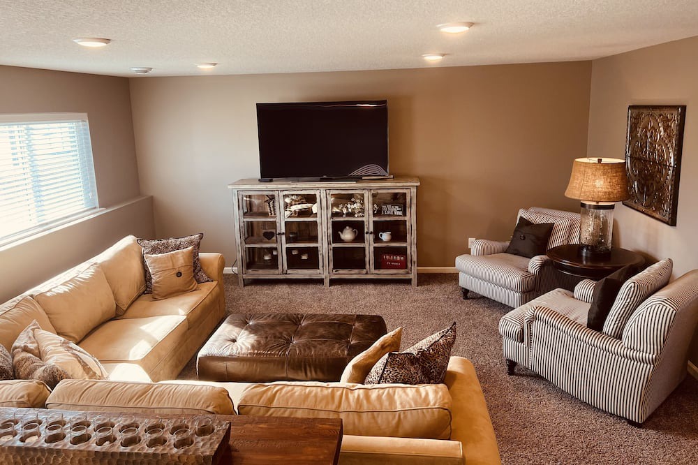 Photo of Livingroom in Woodbury