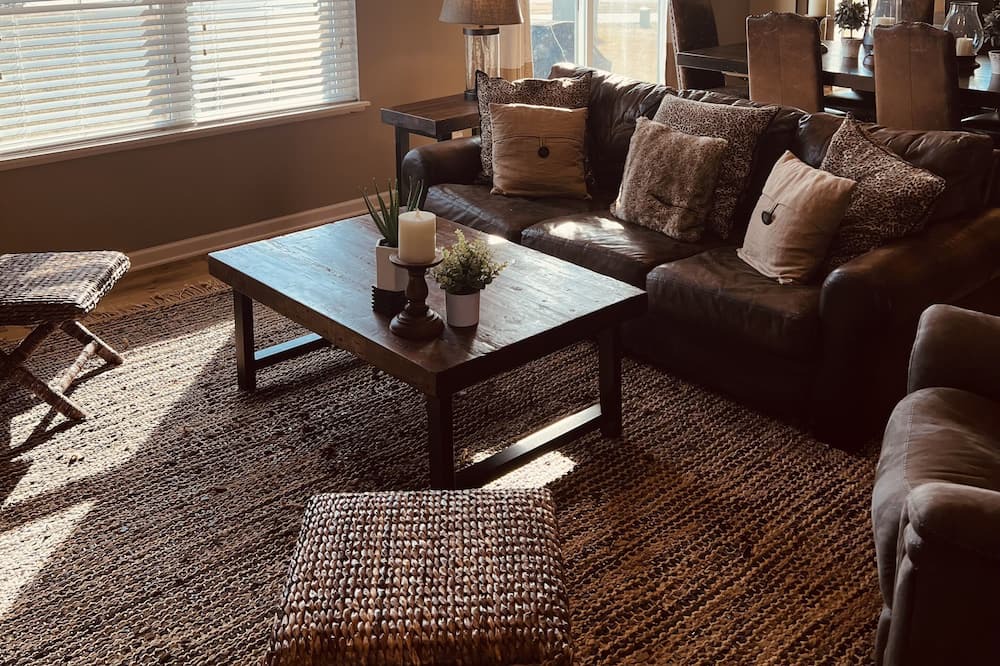 Photo of Livingroom in Woodbury