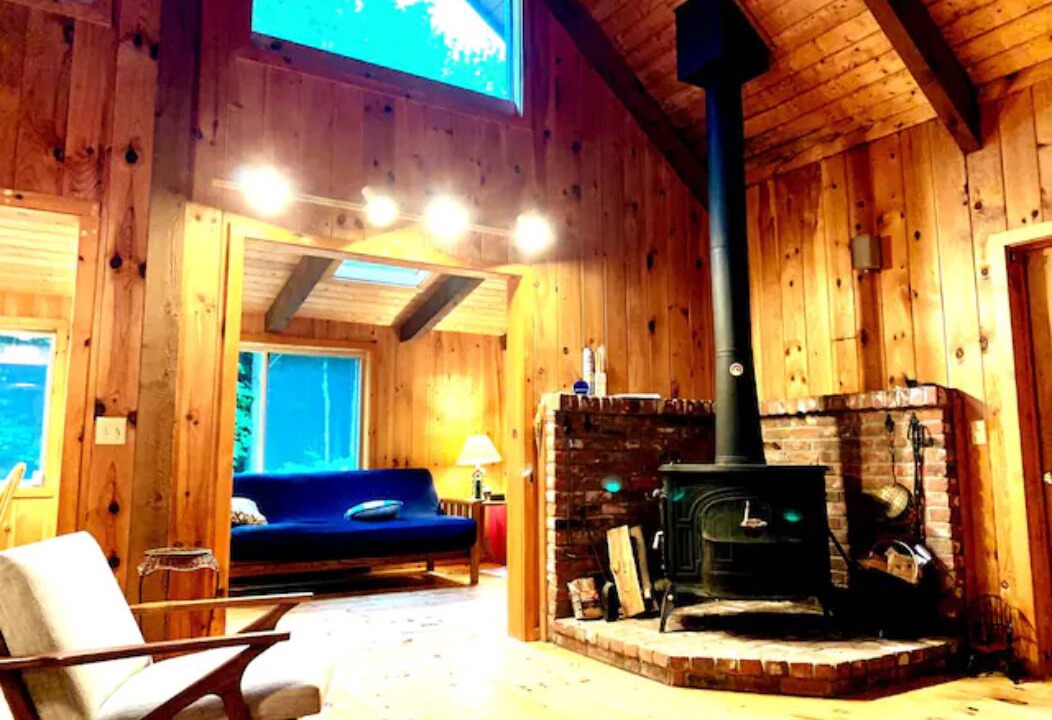 Photo of Livingroom in Sandisfield