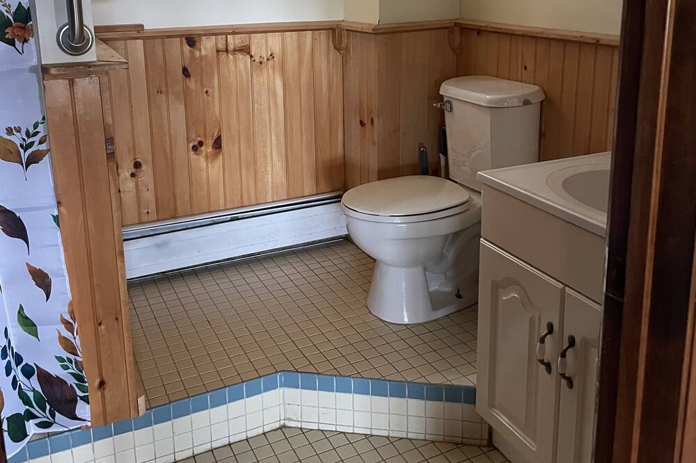 Photo of Bathroom in Star Lake