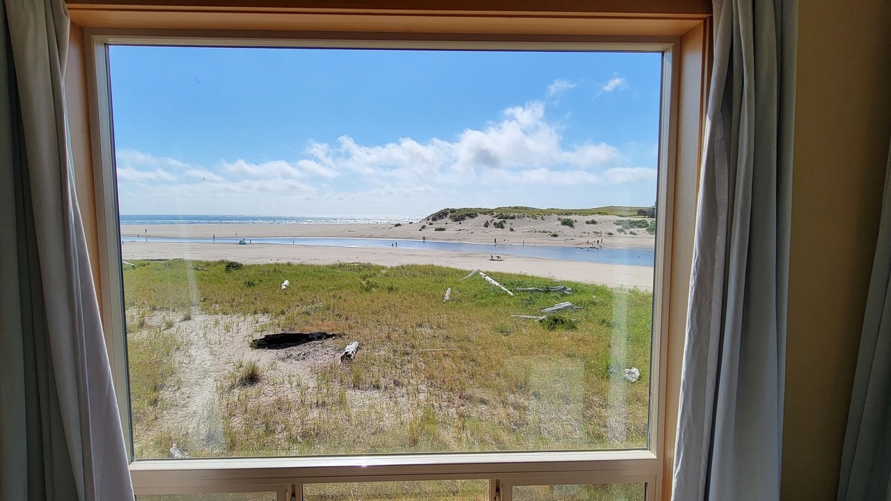 Photo of Others in Cannon Beach
