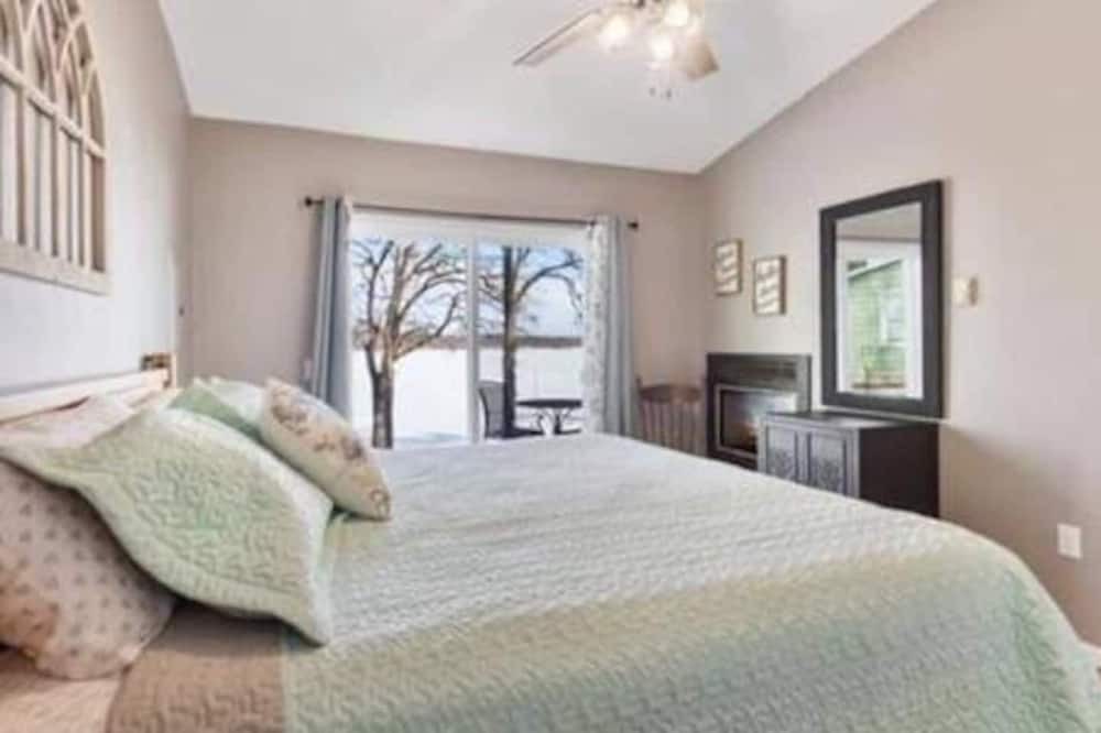 Photo of Bedroom in Almelund